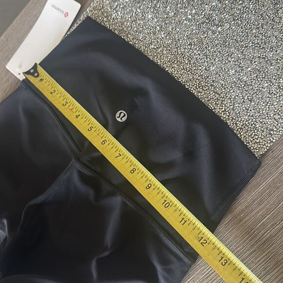 Lululemon Align Crop 23" women’s size 6 NWT Black 🖤 leggings - Picture 4 of 6